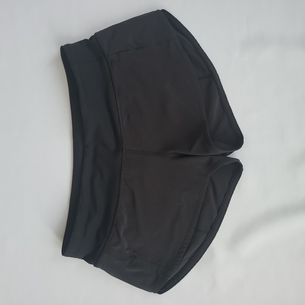 Lululemon Speed Up Short, Black - Size 4
